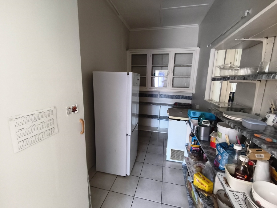 4 Bedroom Property for Sale in Gansbaai Central Western Cape